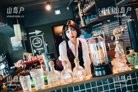 Son Ye Eun 当Son Ye Eun穿上套装的那一秒,私拍瞬间变得有趣,图集值得细品